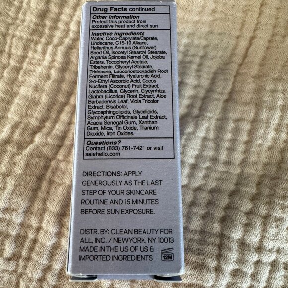 Saie Sunvisor Broad Spectrum SPF 35 Sunscreen Radiant Moisturizer - Picture 2 of 2